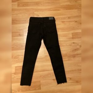 Levi's 720 High Rise Super Skinny Distressed Black Jeans Size 27